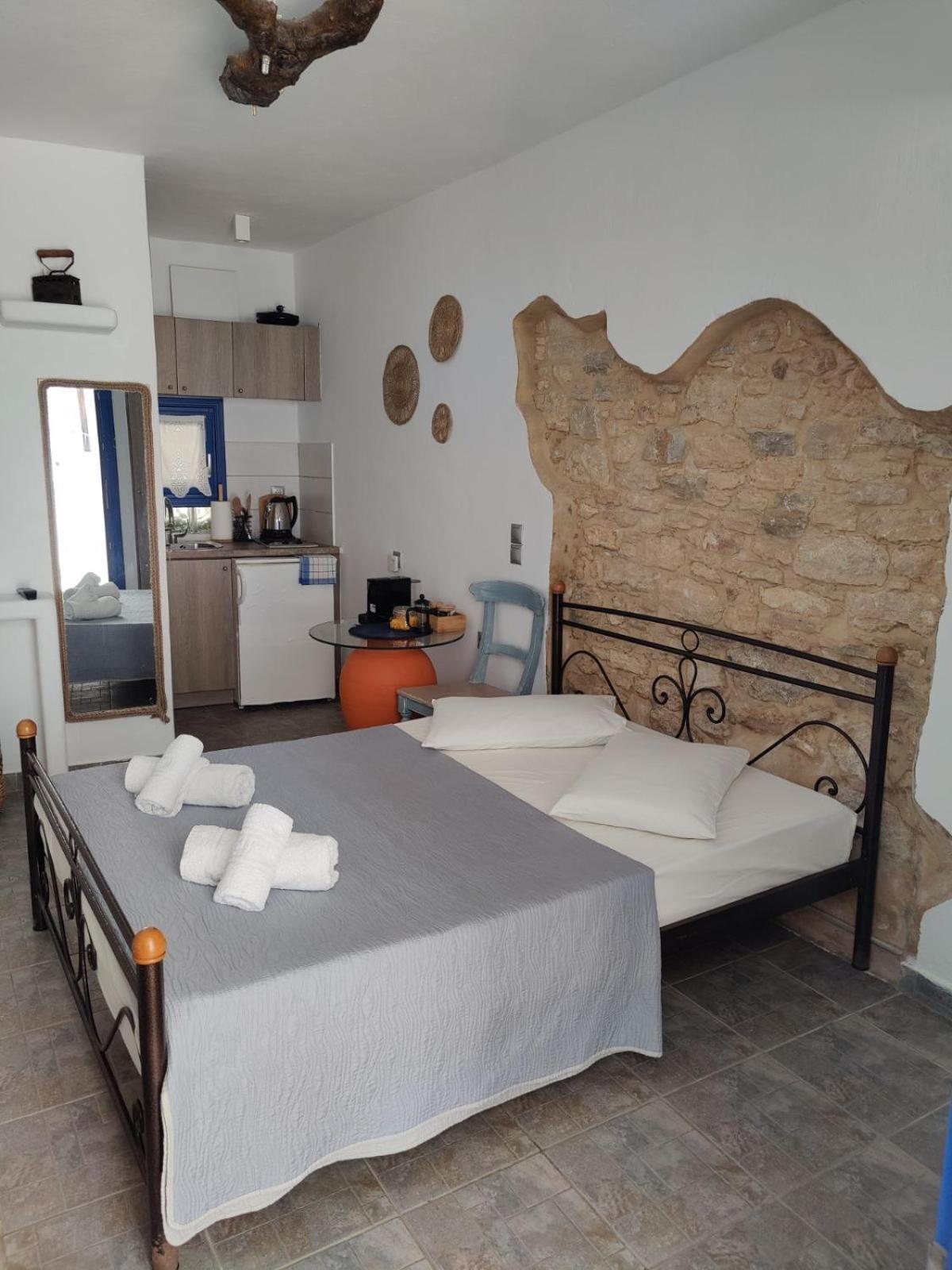 Margarita'S Rooms Folégandros Eksteriør bilde